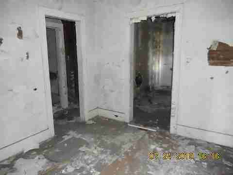 6700 Clifton (15)_m.jpg